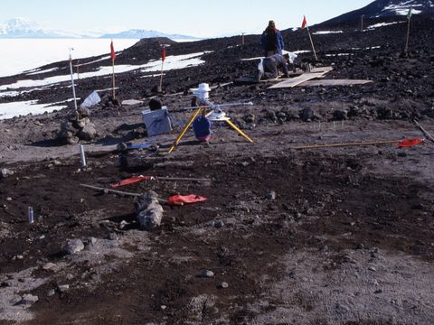 1994-020-Scott-Base-permafrost-experiment-site.jpg