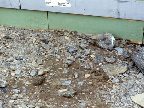 1992-141-Contaminated-soils-at-Vanda-Station.jpg