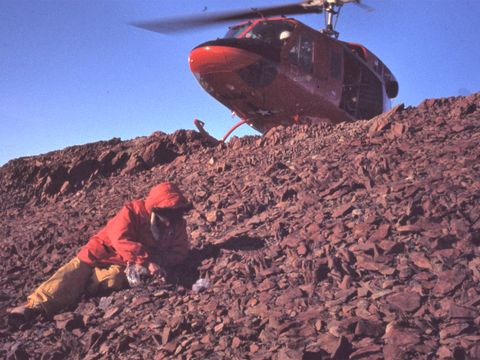 1979-092-G-Claridge-collecting-grab-sample-near-Seal-Valley.jpg