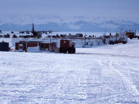 1991-333-Williams-Field.jpg