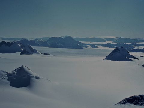 1969-170-View-from-Mt-Zanuck-towards-the-Scott-Glacier.jpg