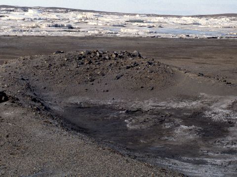 1991-178-A-large-pit-site-excavated-near-the-coast-during-the-1950s-runway-construction.jpg