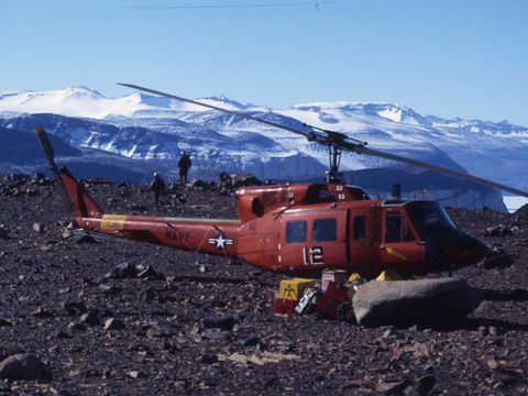 1987-243-Helo-pick-up-at-New-Mountain.jpg