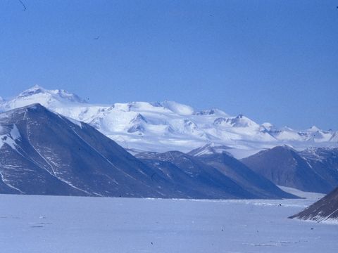 1992-013c-Ferrar-Glacier-outlet.jpg