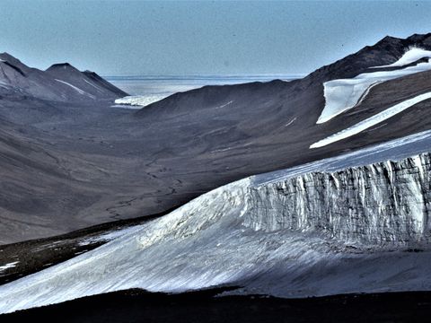 1992-100-Bartley-Glacier-and-Lower-Wright-Valley.jpg