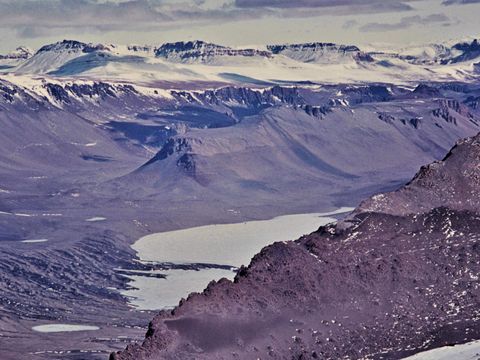 1977-277-View-of-Lake-Vanda-and-Asgard-Range-from-near-Mt-Oresstes.jpg