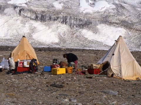 1991-232-M-Balks-at-the-Marble-Point-Camp.jpg