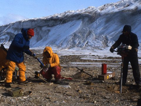 1991-070-I-Campbell-M-Balks-G-Claridge-at-a-permafrost-drill-site-Marble-Point.jpg