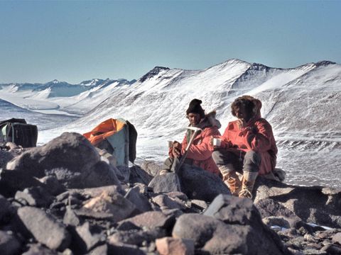 1977-298-G-Claridge-I-Campbell-lunch-site-near-Mt-Jason.jpg