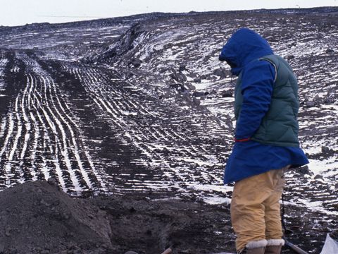 1990-263-Fuel-pipeline-soil-examination-site-near-Scott-Base-M-Balks.jpg