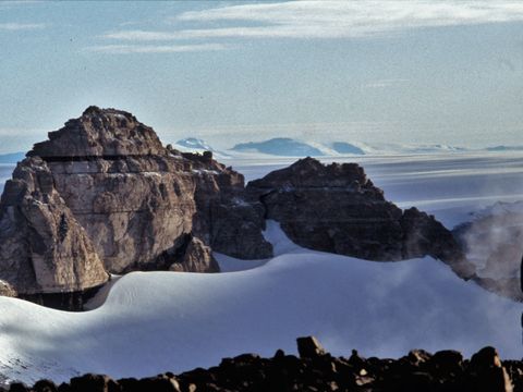 1994-165-I-Campbell-on-West-Beacon-1.-am-looking-towards-the-Skelton-Nevee.jpg