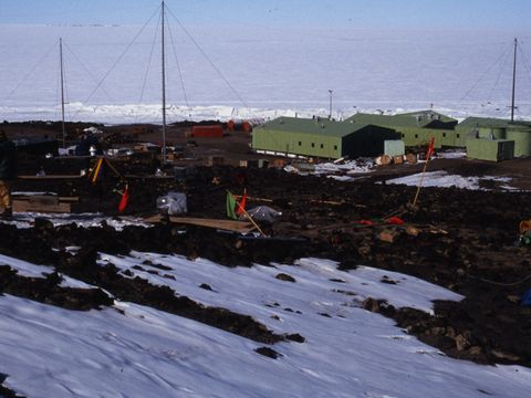 1994-008-Scott-Base-site-for-permafrost-disturbance-experiment.jpg