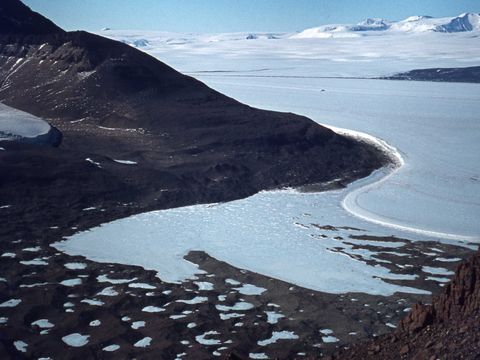1978-112-Hatherton-Glacier-near-Midnight-Plateau.jpg