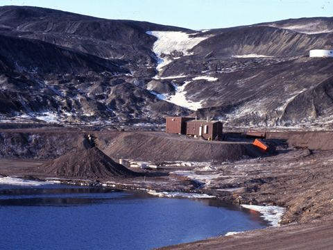1994-194-Land-instability-from-ground-scraping-and-permafrost-thawing-at-McMurdo-Station.jpg