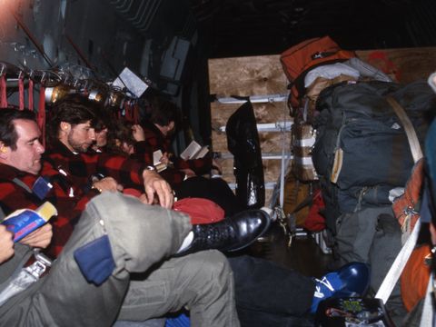 1991-004-Herc-travel-to-Antarctica.jpg