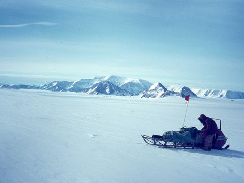 1969-70-Heading-south-on-the-Robison-Glacier-G-Claridge.jpg