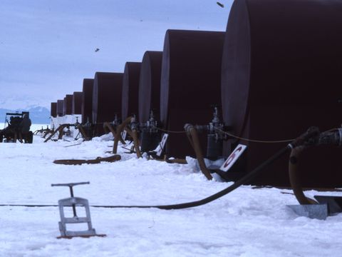 1991-338-Fuel-storage-tanks-at-Williams-Field.jpg