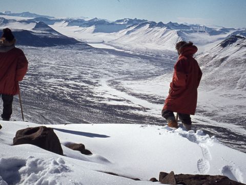 1977-294-I-Campbell-G-Claridge-on-slopes-near-Mt-Jason.jpg