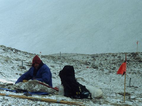 1999-DEC-220-I-Campbell-near-Lake-Hoare-soil-sampling.jpg