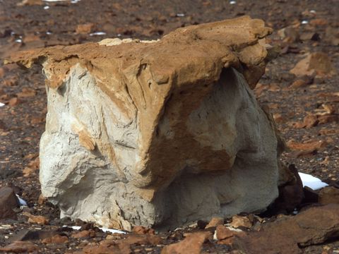 1998-068-Sandstone-boulder-at-New-Mountain.jpg