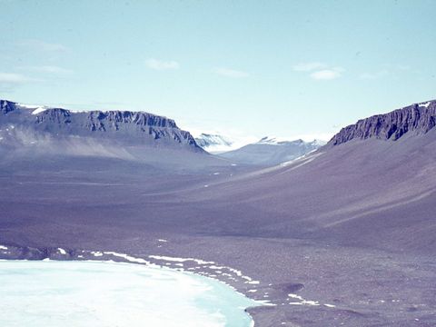 1964-380-View-of-Lake-Vashka-and-the-Insel-Range-from-part-way-up-Vashka-Crag.jpg