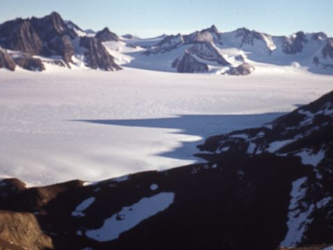 1979-127-Union-Glacier-Ellsworth-Mountains.jpg
