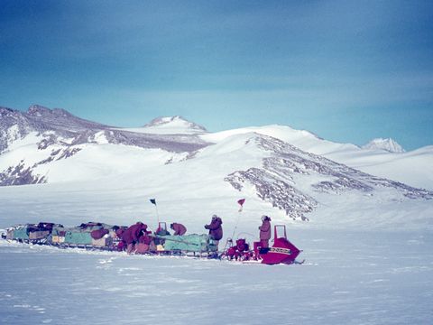 1969-238-Travel-between-Taylor-Ridge-Mt-Pulitzer-D-Cowie-R-Katz-B-Waterhouse-R-Hislop.jpg