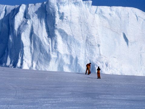 1991-274-Unknown-people-at-Barn-Glacier.jpg