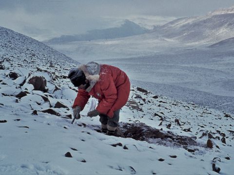 1977-181-G-Claridge-sampling-an-old-soil-Koenig-Valley.jpg