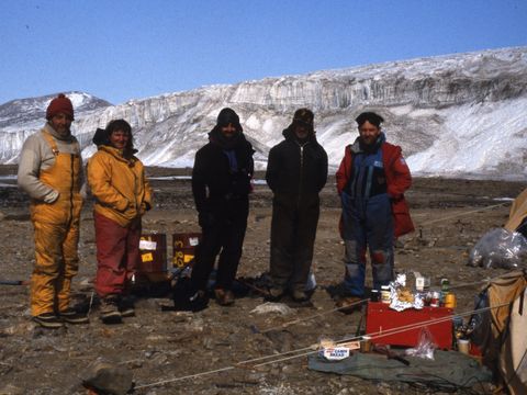 1991-154-I-Campbell-M-Balks-K-Swensen-G-Claridge-W-Moskel-Greenpeace-people-on-a-surprise-visit-to-our-camp-at-Marble-Point.jpg