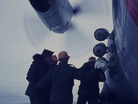 1969-281-Fixing-JATO-bottles-for-extra-thrust-on-take-off.jpg
