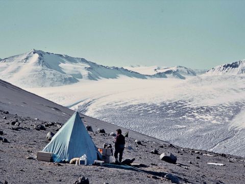 1977-289-Camp-site-above-Bull-Pass-G-Claridge.jpg