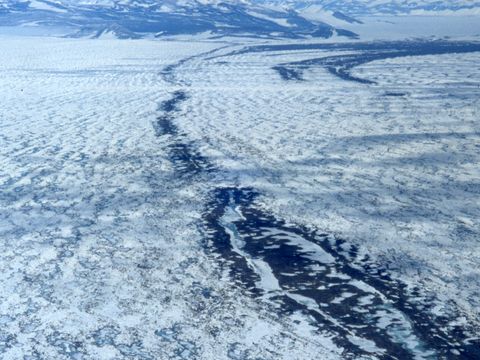 1998-003-The-edge-of-the-dirty-ice-McMurdo-Ice-Shelf.jpg